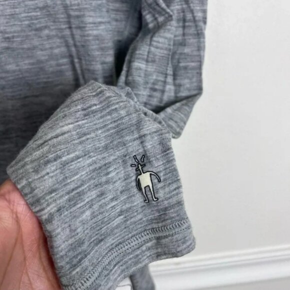 Smartwool Heather Gray Merino Wool Base Layer V Neck Size XS - Picture 3 of 6